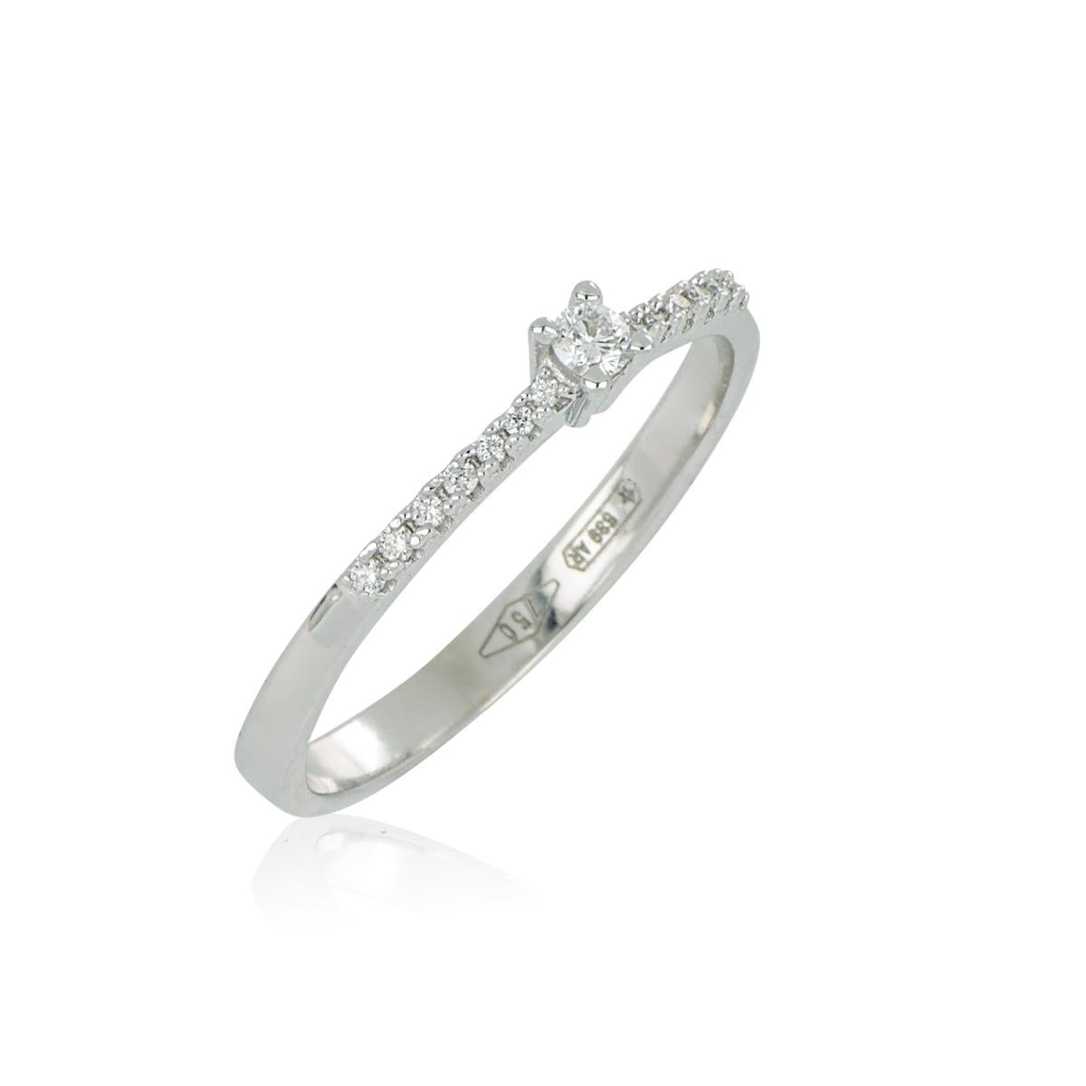 Anello Solitario e Diamanti sul Gambo